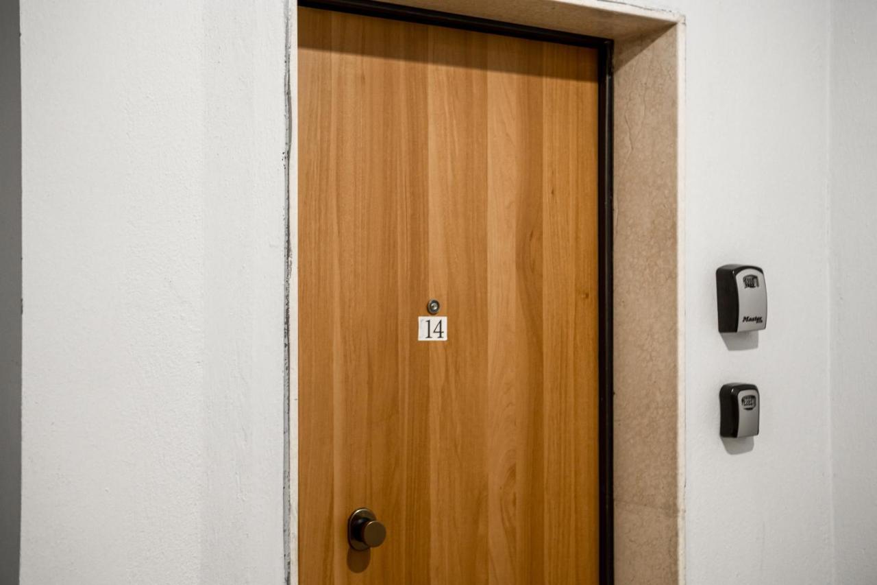 Center Two Private Bedrooms Near Scanderbeg Square On Shared *