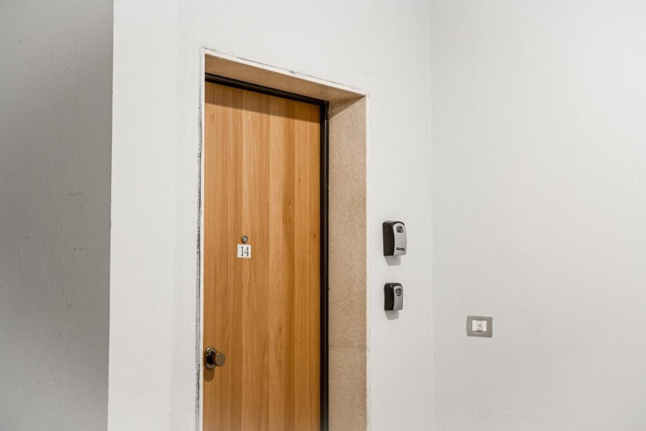 Center Two Private Bedrooms Near Scanderbeg Square On Shared